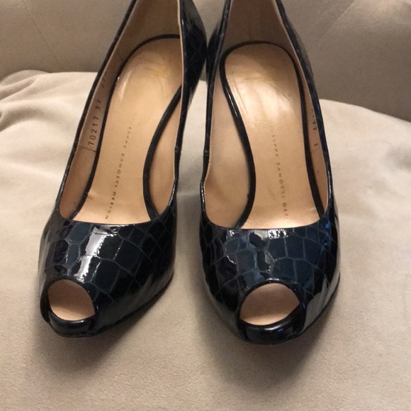 Giuseppe Zanotti shoes - Picture 1 of 5